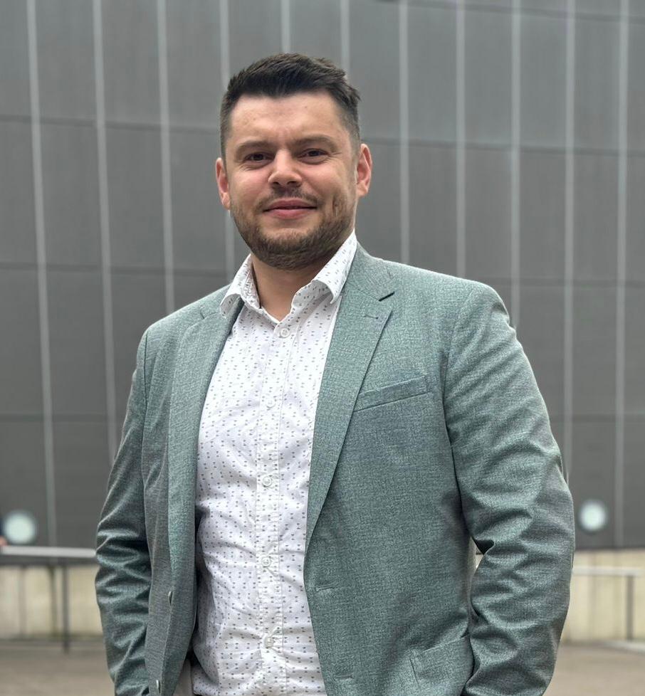  Vadim Ursu
